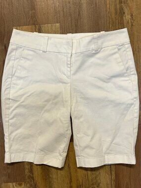 Ann Taylor White Cotton Boardwalk Shorts, Size 0P
